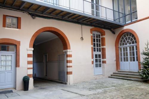 Atout Carmes Tolosa Esterno foto