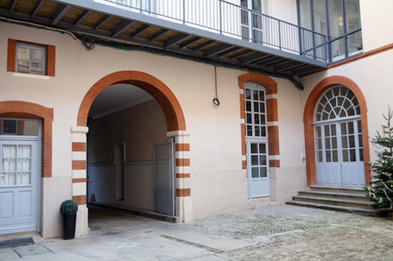 Atout Carmes Tolosa Esterno foto