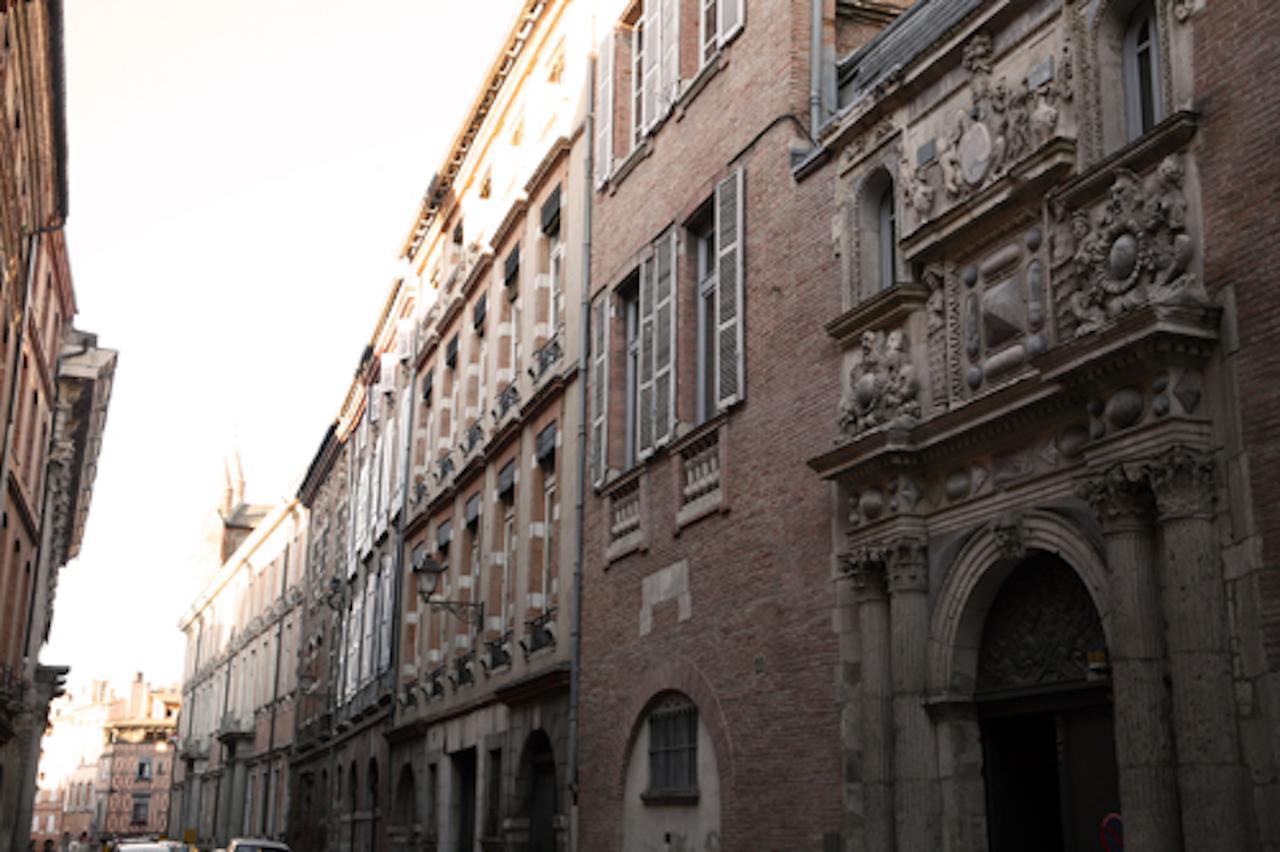 Atout Carmes Tolosa Esterno foto